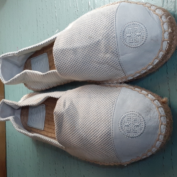 TORY BURCH FLATS SZ 8
